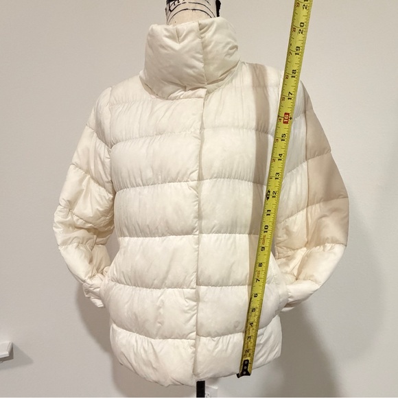 Uniqlo Powder Soft Down Puffer Jacket Yvory Cream Sz M Cabin Cozy Core - Picture 10 of 13